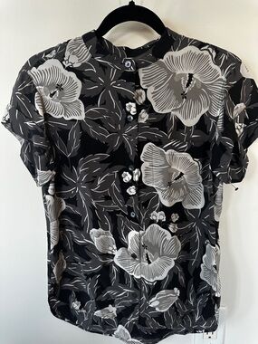Equipment silk Hawaiian Womens Black & Gray Floral Button-Front Blouse